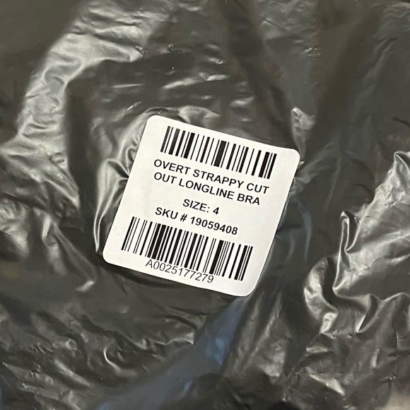 Torrid over strap cut out longline bra - Picture 4 of 4